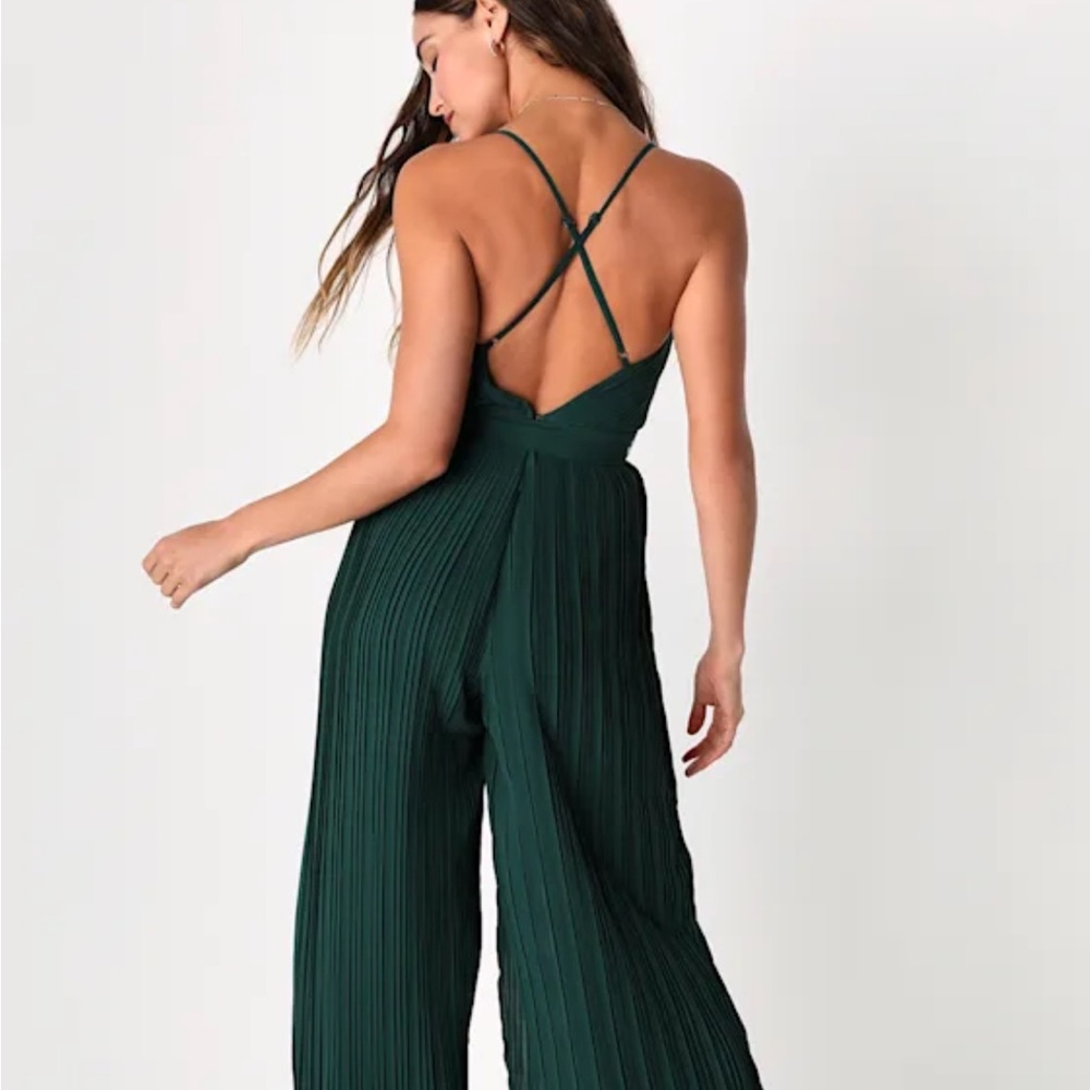 Lulu's Forest Green Pleated Jumpsuit: Size Large - Picture 3 of 11